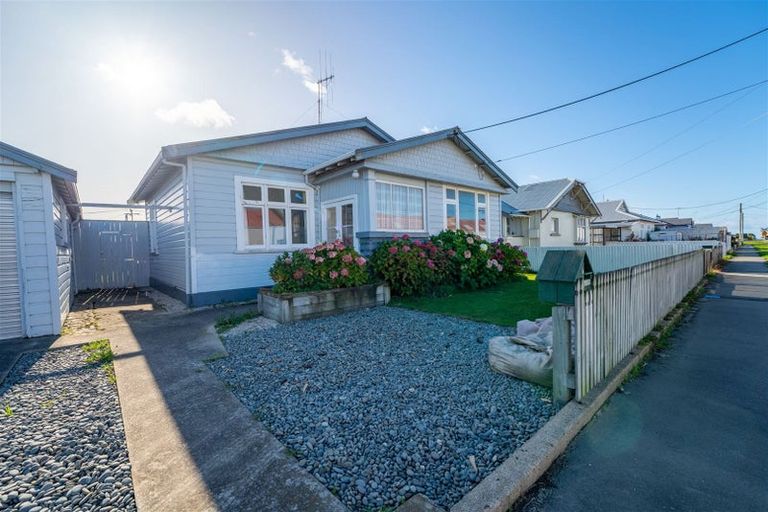 Photo of property in 16 Foyle Street, Oamaru North, Oamaru, 9400