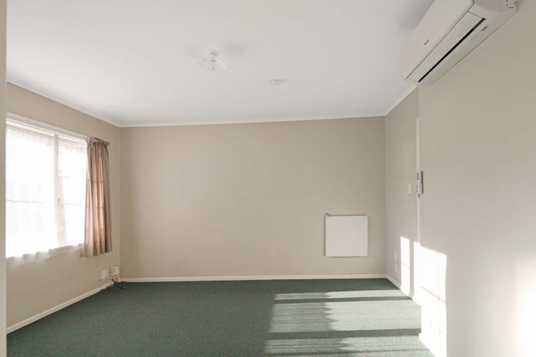 Photo of property in 35 Dunns Street, Silverstream, Upper Hutt, 5019