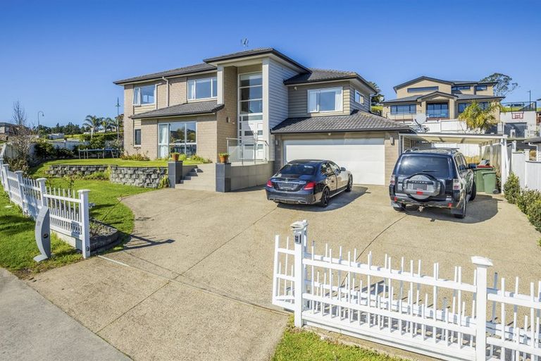 Photo of property in 11 Henriette Place, The Gardens, Auckland, 2105