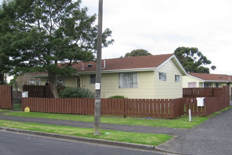 Photo of property in 11 Marble Place, Wiri, Auckland, 2104