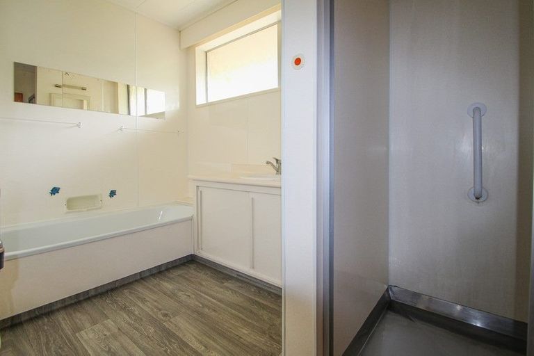 Photo of property in 21 Oakleigh Crescent, Oamaru North, Oamaru, 9400