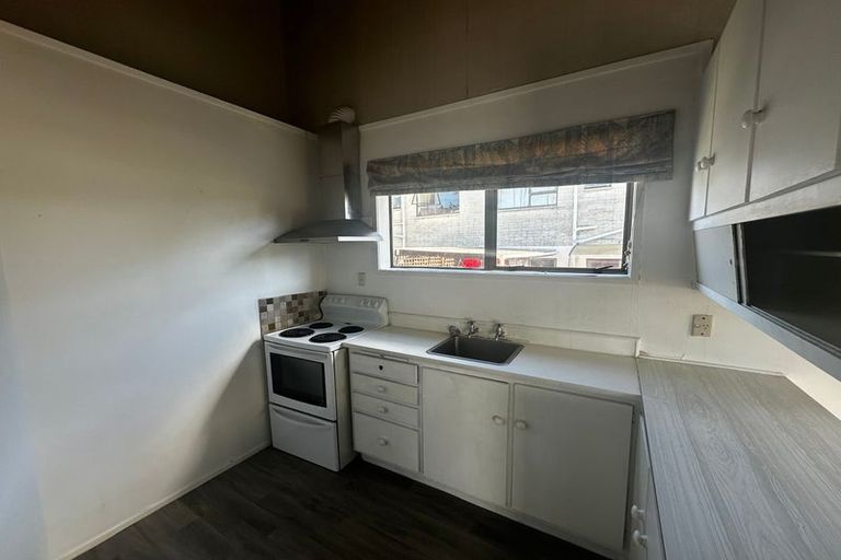 Photo of property in 1/69 Butley Drive, Farm Cove, Auckland, 2012