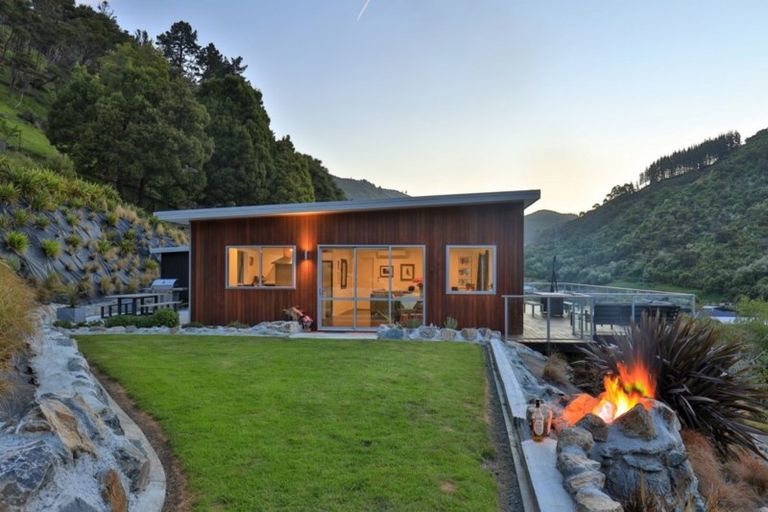 Photo of property in 437 Brook Street, The Brook, Nelson, 7010