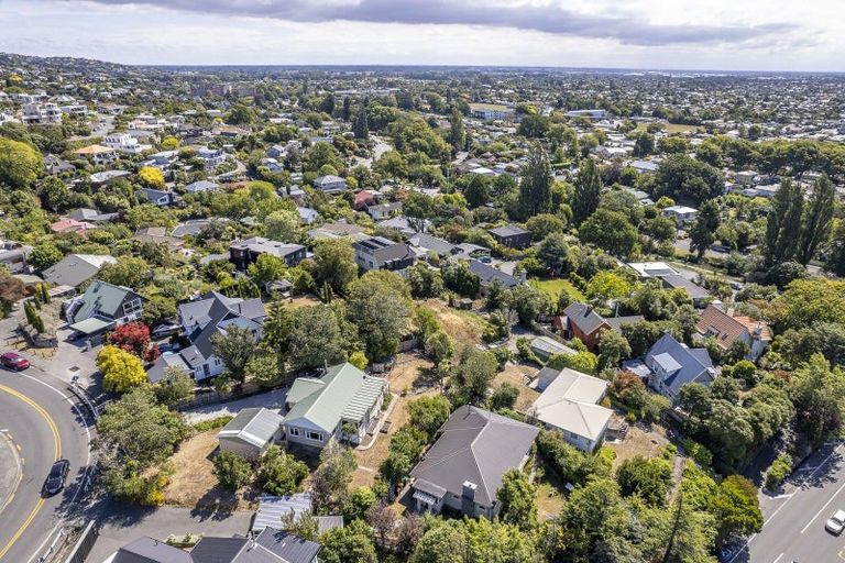 Photo of property in 12 Dyers Pass Road, Cashmere, Christchurch, 8022