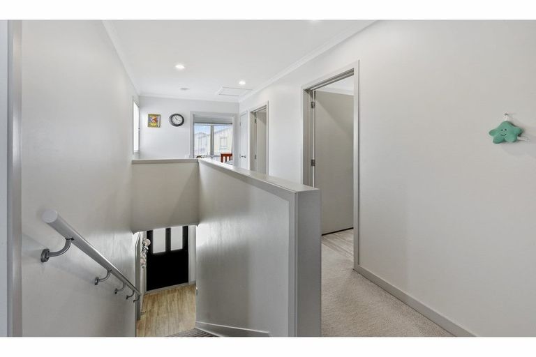 Photo of property in 12 Kuparu Street, Weymouth, Auckland, 2103