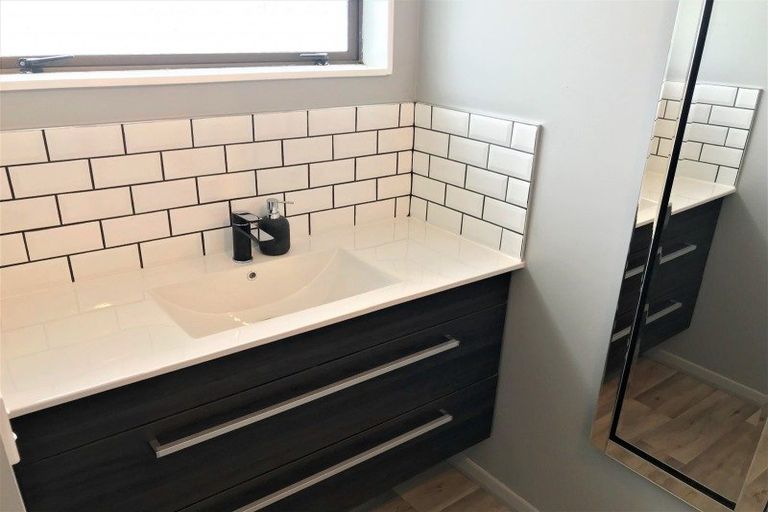 Photo of property in 78a Aorangi Road, Paraparaumu, 5032