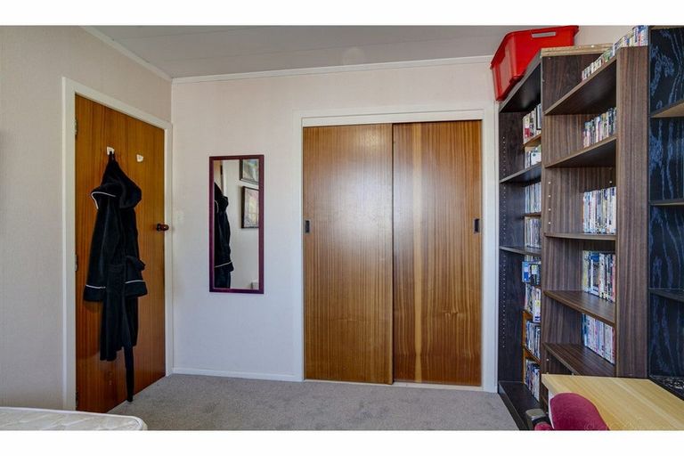 Photo of property in 2/90 Avenue Road, West End, Timaru, 7910