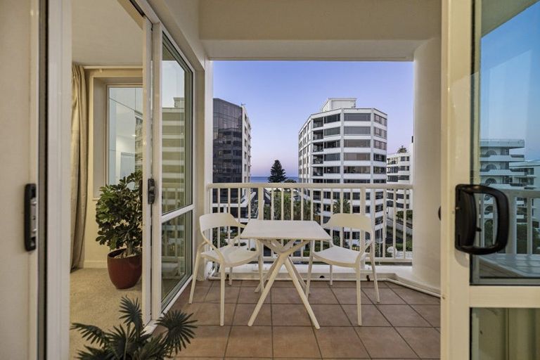 Photo of property in 31/12 Maunganui Road, Mount Maunganui, 3116