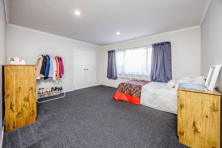 Photo of property in 13 Glenross Drive, Wattle Downs, Auckland, 2103