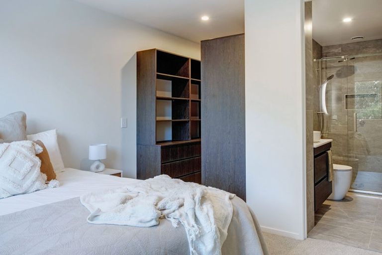 Photo of property in 17 Sandspit Road, Waiuku, 2123