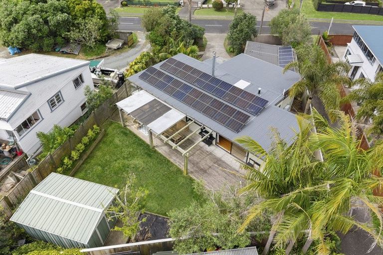 Photo of property in 20 Rawhiti Road, Manly, Whangaparaoa, 0930