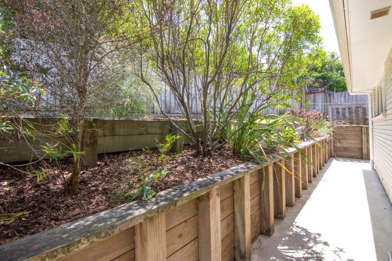 Photo of property in 9 Ruapehu Drive, Fitzherbert, Palmerston North, 4410