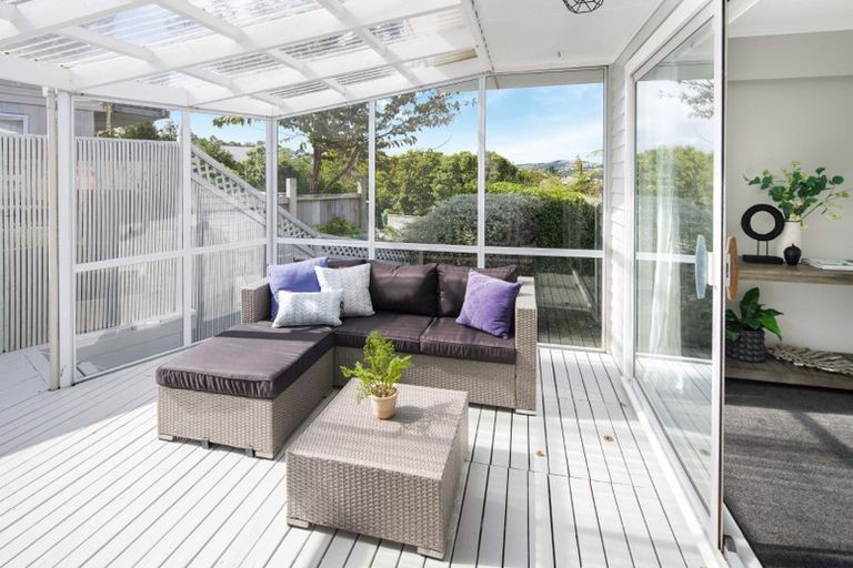 Photo of property in 18 Fairburn Grove, Johnsonville, Wellington, 6037