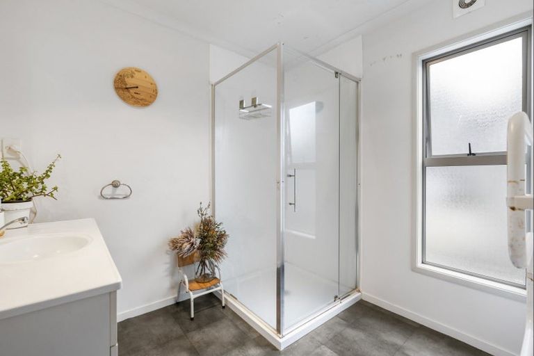 Photo of property in 10 Gordon Road, Mount Maunganui, 3116