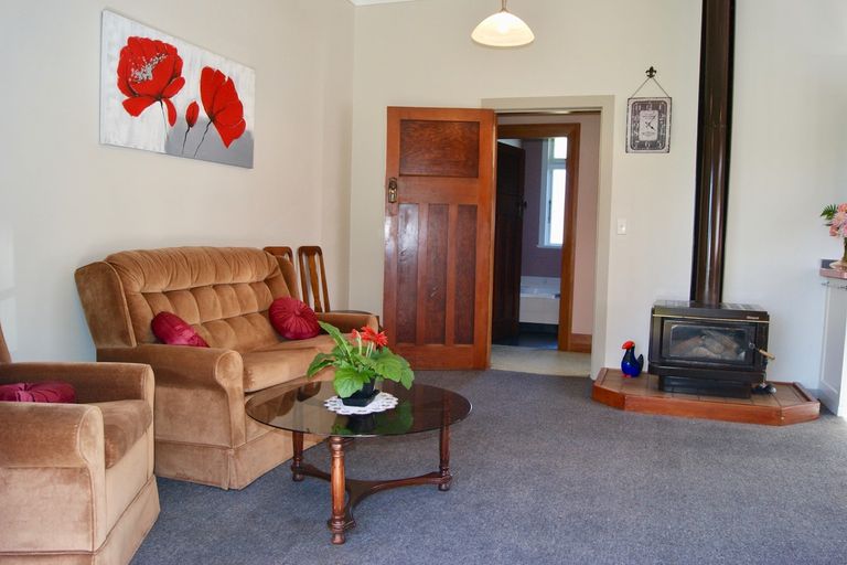 Photo of property in 27 Runbrake Street, Palmerston, 9430