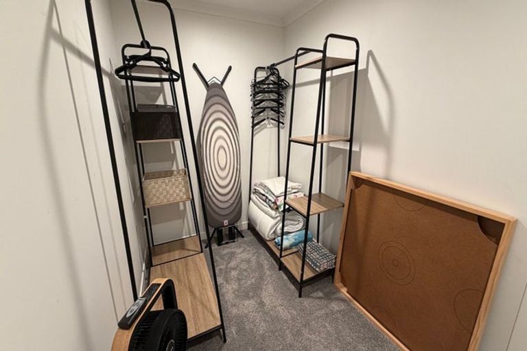 Photo of property in 20 Pohutukawa Avenue, Red Beach, 0932