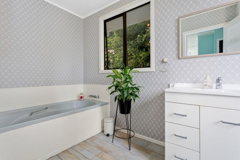 Photo of property in 150 Pohutukawa Avenue, Ohope, 3121