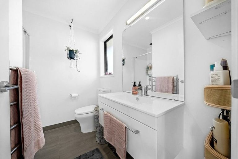 Photo of property in 13a Helenvale Crescent, Pokeno, 2402