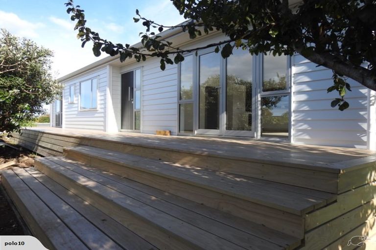 Photo of property in 233a Point Wells Road, Point Wells, 0986