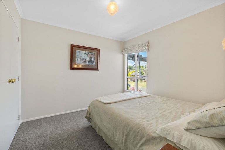 Photo of property in 9 Claremont Rise, Levin, 5510