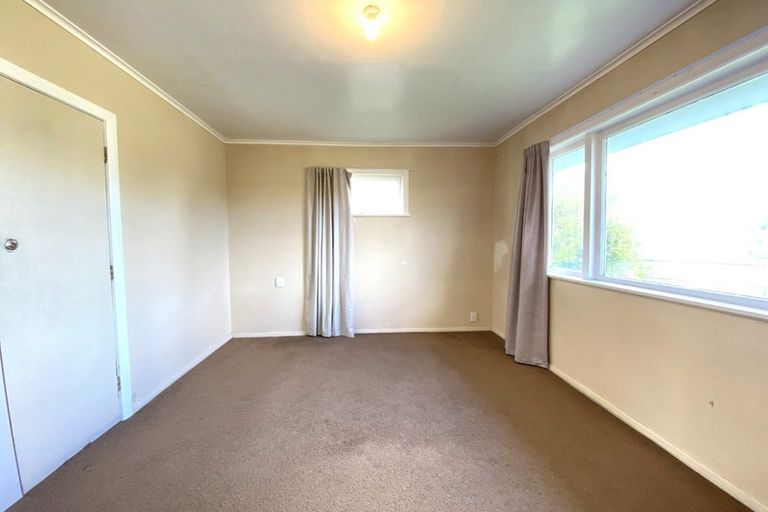 Photo of property in 26 Sutton Crescent, Papakura, 2110