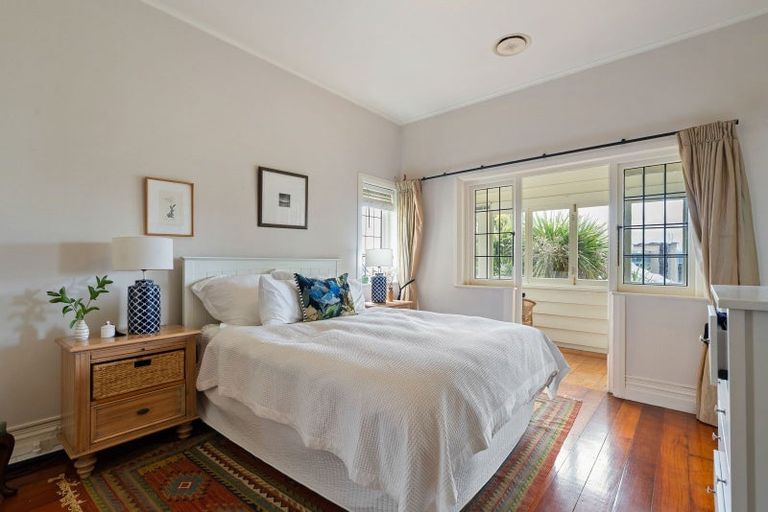 Photo of property in 20 Talavera Terrace, Kelburn, Wellington, 6012