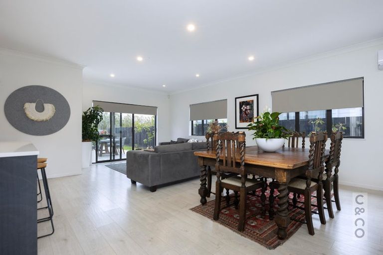 Photo of property in 58 Fruitlands Road, Kumeu, 0810