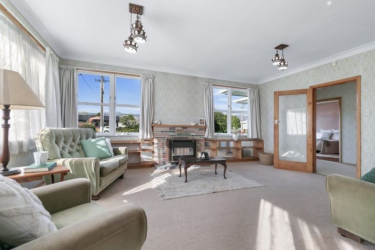 Photo of property in 115 Bartholomew Road, Levin, 5510