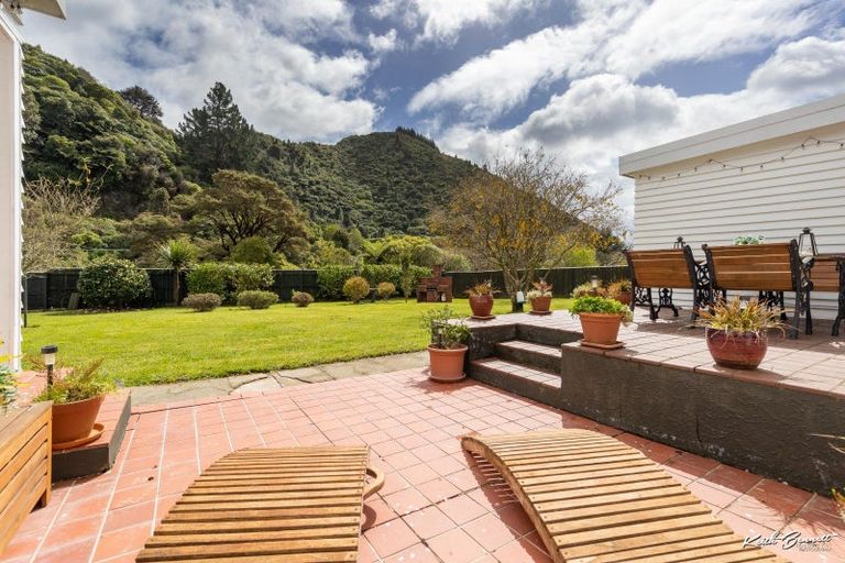 Photo of property in 22 Black Beech Street, Birchville, Upper Hutt, 5018