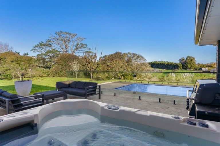 Photo of property in 43e Terry Smyth Drive, Kumeu, 0892