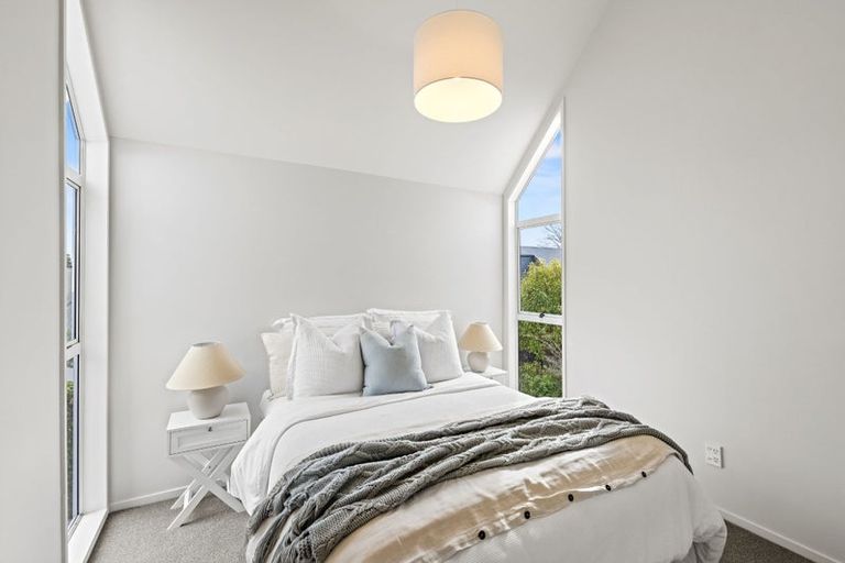 Photo of property in 3/251 Memorial Avenue, Burnside, Christchurch, 8053