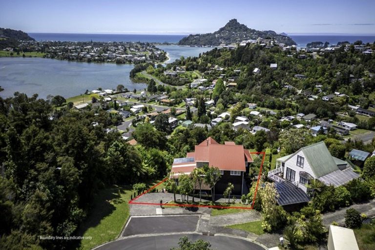 Photo of property in 2 Hinemoa Terrace, Tairua, 3508