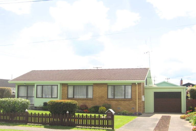 Photo of property in 67a Williams Street, Cambridge, 3434