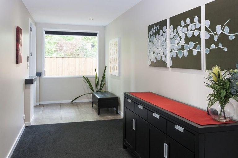 Photo of property in 20 Straven Road, Riccarton, Christchurch, 8011