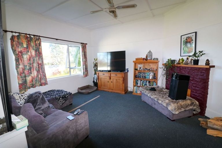 Photo of property in 37 Alma Street, Dannevirke, 4930