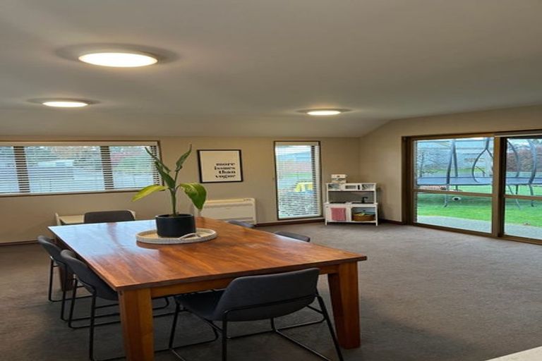 Photo of property in 5 Hislop Street, Riversdale, 9776