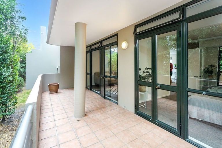 Photo of property in 3/21 Hewitts Road, Merivale, Christchurch, 8014