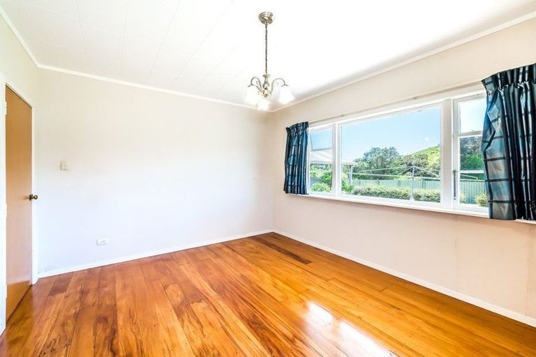 Photo of property in 27 Goldsborough Avenue, Raumati Beach, Paraparaumu, 5032
