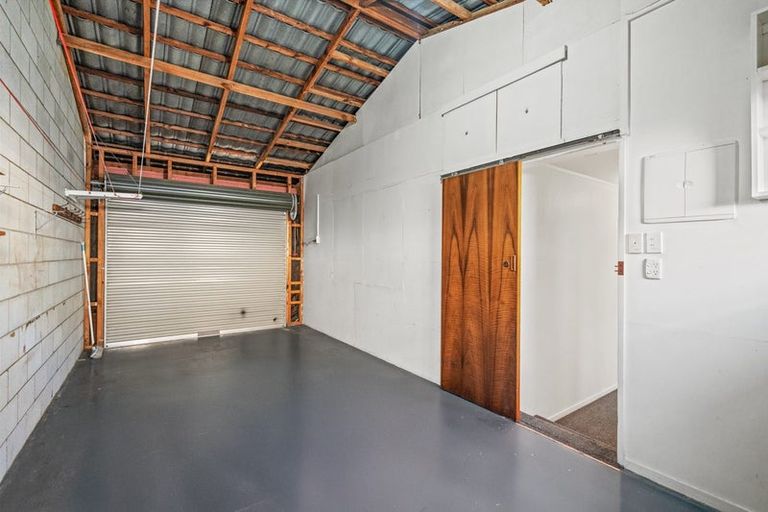 Photo of property in 2/20 Roulston Street, Pukekohe, 2120