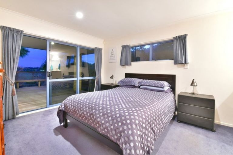 Photo of property in 36 Kath Hopper Drive, Orewa, 0931