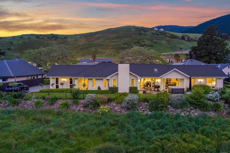 Photo of property in 48 Sunningdale Drive, Stoke, Nelson, 7011