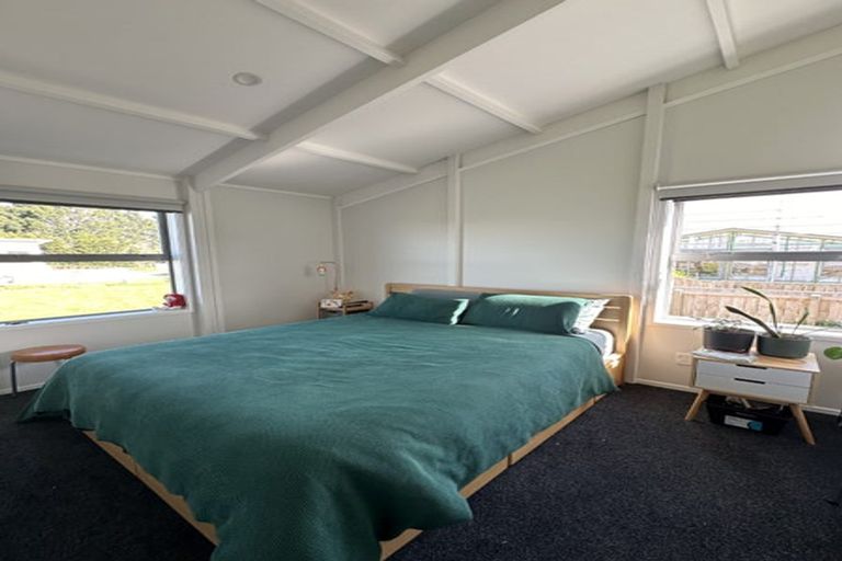 Photo of property in 1b Community Green, Featherston, 5710