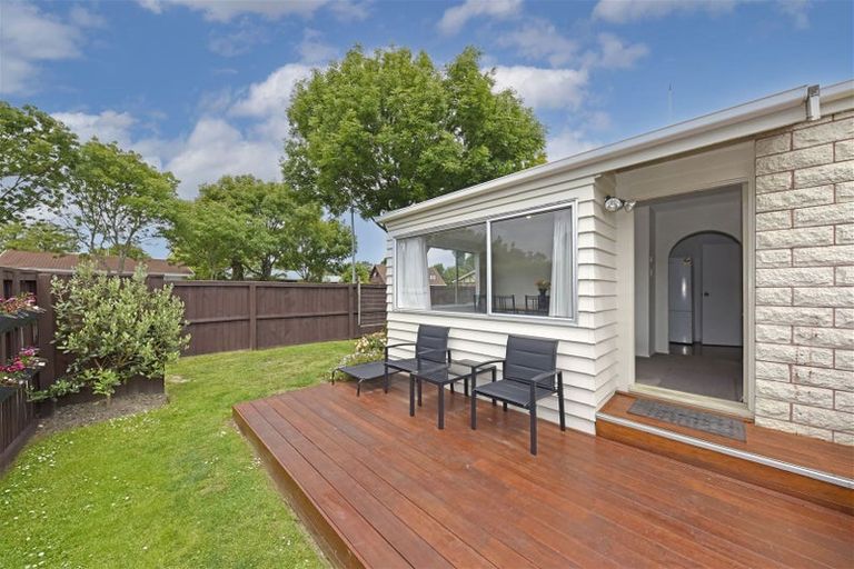 Photo of property in 1/20 Heaphy Place, Casebrook, Christchurch, 8051