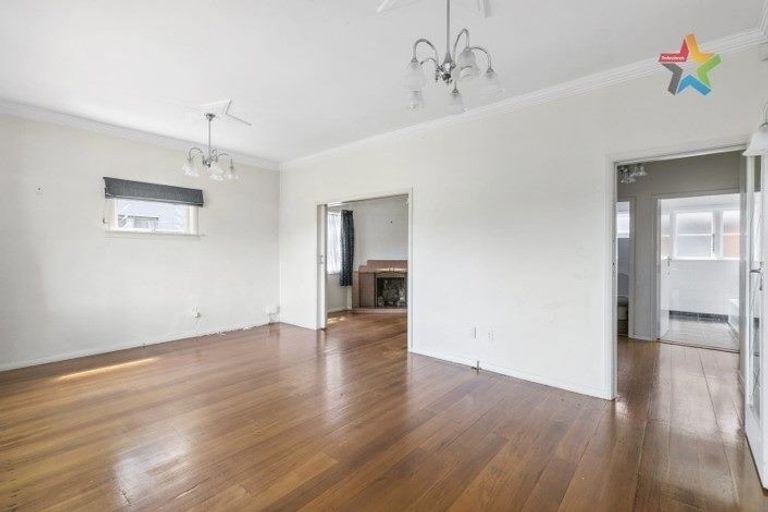 Photo of property in 3 Tawa Street, Woburn, Lower Hutt, 5010