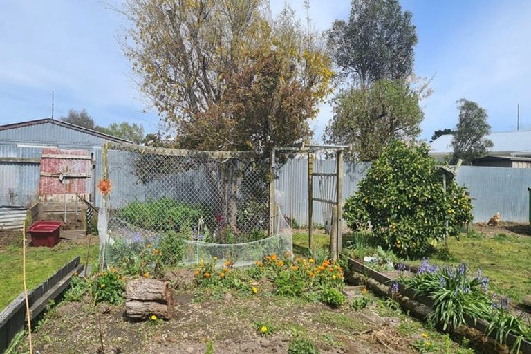 Photo of property in 24 Diamond Street, Carterton, 5713