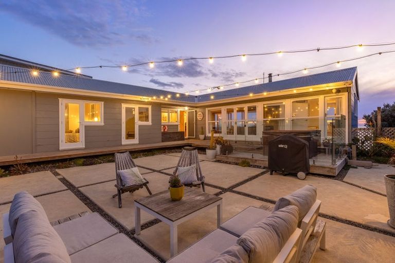 Photo of property in 95 Rosetta Road, Raumati South, Paraparaumu, 5032