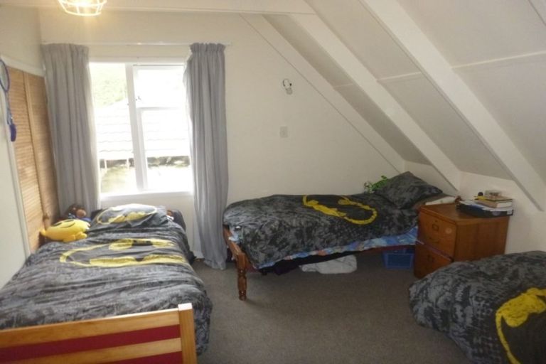 Photo of property in 7 Feist Street, Naenae, Lower Hutt, 5011