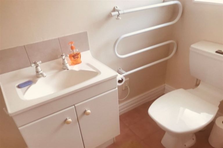 Photo of property in 71 Clyde Street, Island Bay, Wellington, 6023