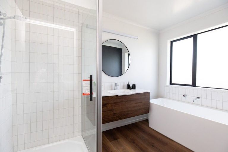 Photo of property in 39 Costello Drive, Ngatea, 3503