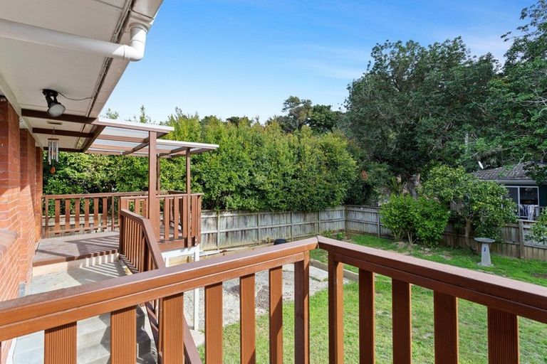 Photo of property in 1 Hillcrest Grove, Hillpark, Auckland, 2102